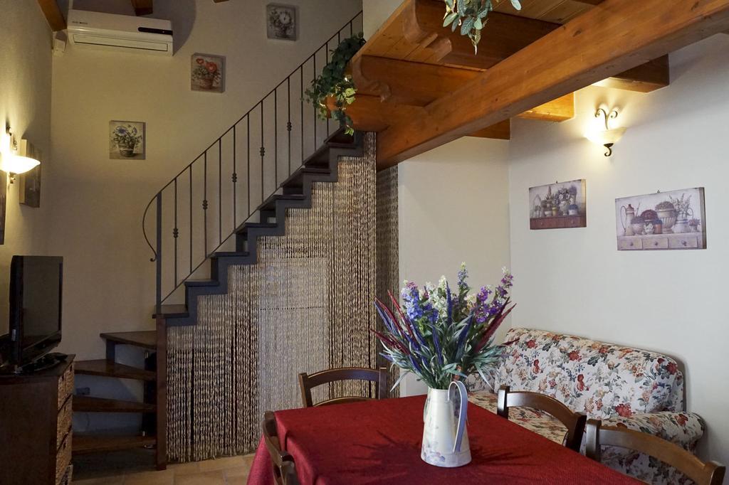 Taormina Villa Ibiscus Alcantara Gaggi Exterior photo